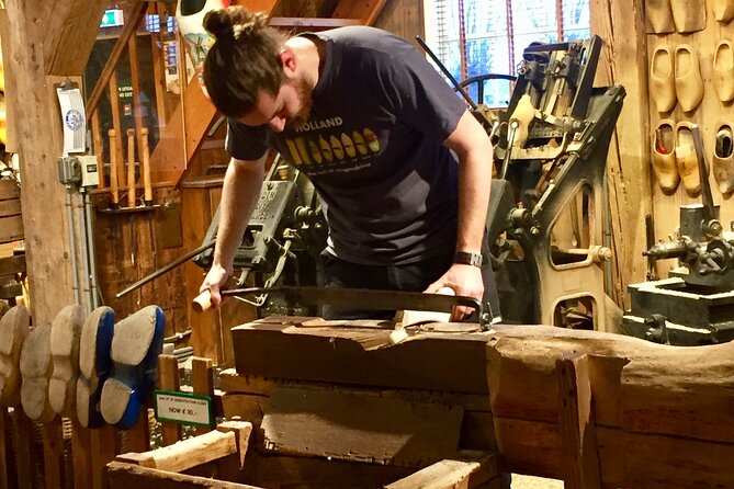 Private Guided Highlights of Holland Tour with Cheese Tasting - Kooijman Souvenirs & Clogs: the clog workshop where details matter