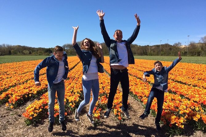 Private Guided Keukenhof Gardens and Zaanse Schans Tour - Pickup and pacing: fitting big sights into ~6 hours