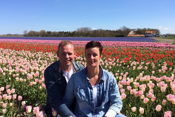 Private Guided Keukenhof Gardens and Zaanse Schans Tour - Keukenhof gardens: getting the timing right for tulips