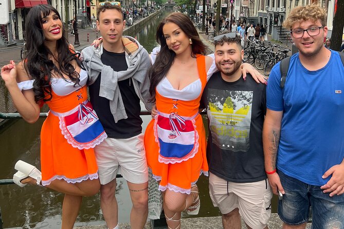 Private Hostess Bar Tour in Amsterdam Red Light District (3h) - A 3-hour private night in Amsterdam’s De Wallen
