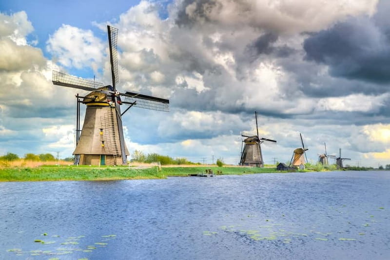 Private Kinderdijk UNESCO Site and South Holland Tour - The boat ride: the view most people miss