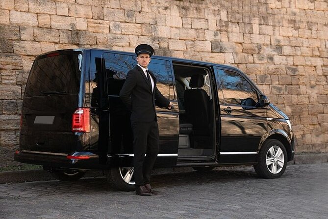 Private One way Transfer Amsterdam Airport to Amsterdam - The Drive Into Amsterdam: Short Trip, Real-World Traffic