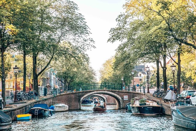 Private Romantic Canal Cruise Amsterdam with Bubbly and Snacks - Should you book this private romantic canal cruise?