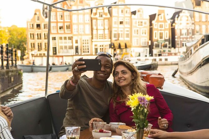 Private Romantic Canal Cruise Amsterdam with Bubbly and Snacks - Keizersgracht boarding: what to expect before you sail