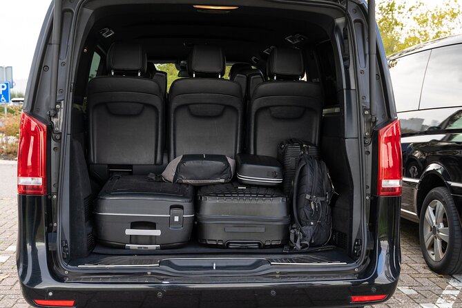 Private Taxi Airport Transfer to or from Schiphol Airport (AMS) - Who This Transfer Suits Best (and Who Should Skip It)