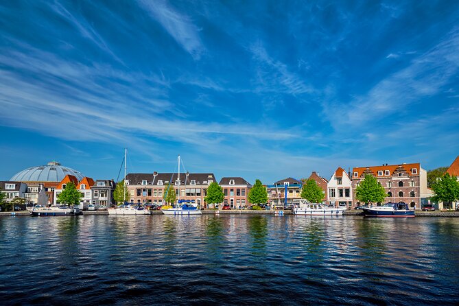 Private Tour in The Hague with a local with food tasting - The guide difference: Musa Yagar and the power of real direction