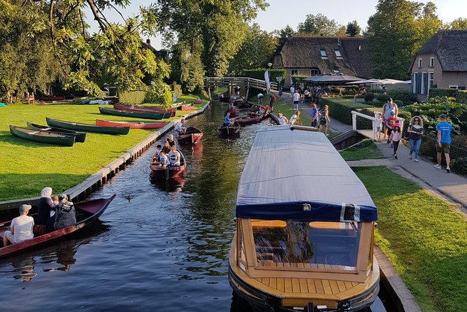 Private tour (max 3 per) to Giethoorn & Canal ride from Amsterdam - Key highlights that make this Giethoorn day trip work