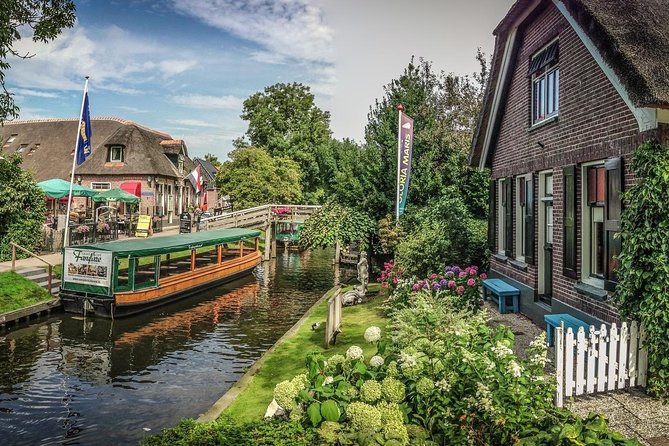 Private tour (max 3 per) to Giethoorn & Canal ride from Amsterdam - Guide Allen’s recommendations: making your free time feel smarter