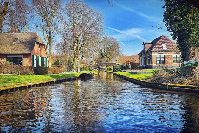 Private tour (max 3 per) to Giethoorn & Canal ride from Amsterdam - Who this tour suits best (and who might pass)