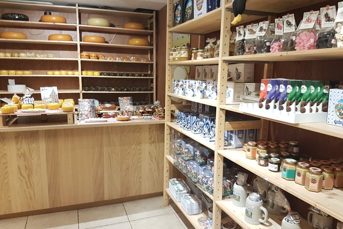 Private Tour of Simonehoeve Cheese Farm and Clog Factory - Stop 1 at Simonehoeve: Cheese Farm and Wooden Shoe Factory