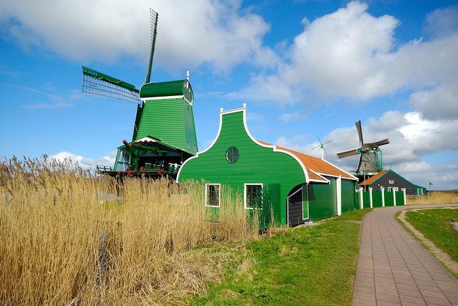 Private Tour Zaanse Schans Windmills and Volendam in Jaguar - Stop 2: Volendam Haven and Fisher Place for Sea-Front Dutch Life