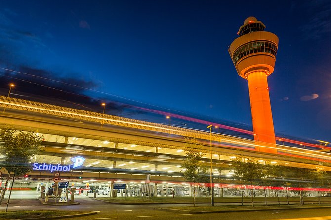 Private Transfer from Amsterdam Airport Schiphol to The Hague - The 45-minute ride: what to expect in the car