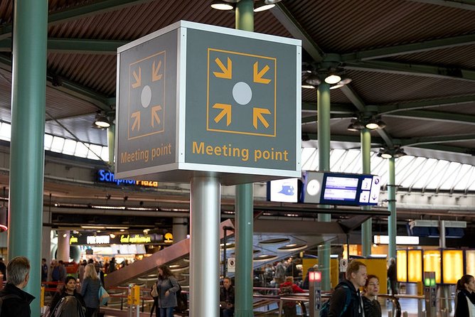 Private Transfer from Amsterdam Airport Schiphol to The Hague - Meeting your driver at Departures 2 (upstairs) door F