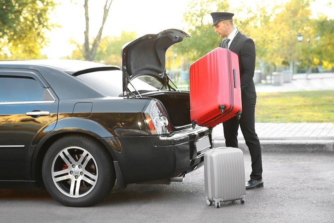 Private Transfer from Amsterdam City to Airport (AMS) - Pickup in Amsterdam: simple, direct, and actually useful with luggage
