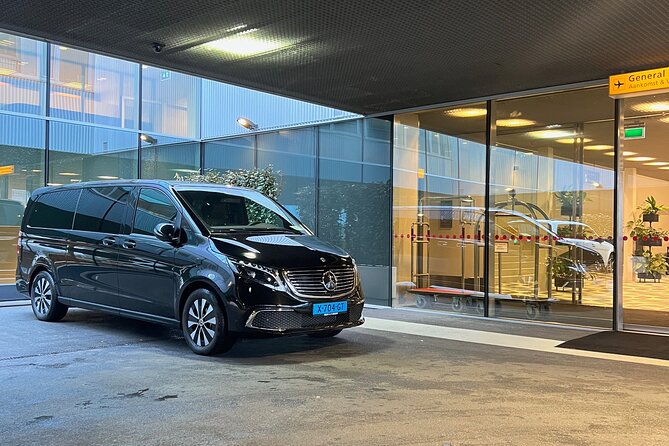 Private Transfer From Amsterdam City To Amsterdam Airport - The 30–45 Minute Ride: Traffic-Smart Routes and Comfort