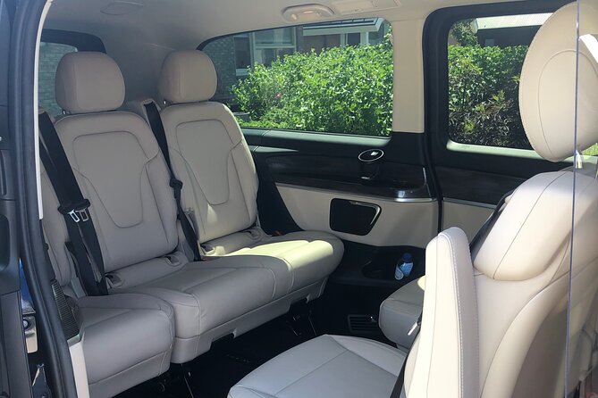 Private transfer Schiphol (AMS) to or from Rotterdam - The Ride Itself: Comfort, WiFi, and Smooth Handling Across the Netherlands