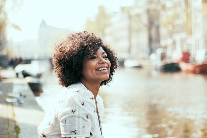 Professional Tinder Photo Session in Amsterdam - Getting the Right Package: 1 Hour vs 2 Hours