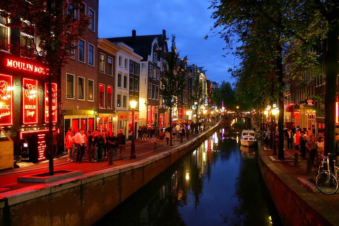 Red Light District Primetime Private Tour for 18+ Only - Zeedijk, He Hua Temple, and Nieuwmarkt: The City Around the Controversy