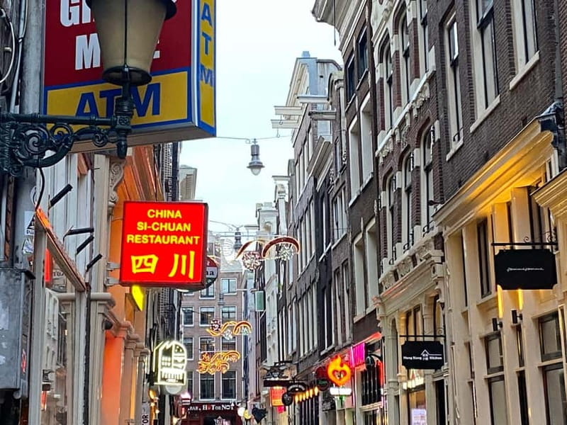 REDKULT: Red Light District & Historical City Center - Historic city center and Grachtengordel canals: the contrast is the point