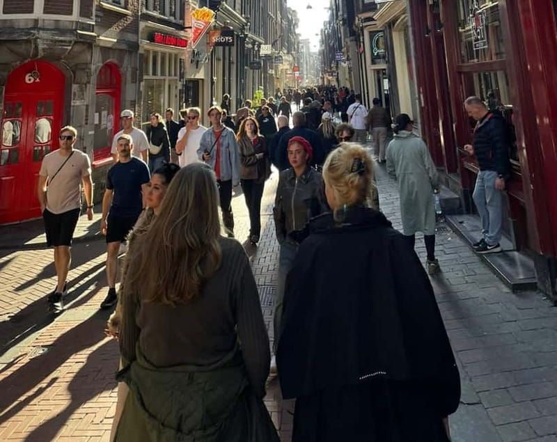 REDKULT: Red Light District & Historical City Center - Meet at Beursplein: the start is easy, but arrive ready
