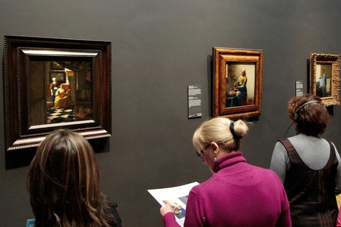 Rijksmuseum Amsterdam Exclusive Guided Tour w/ Reserved Entry - The Rijksmuseum in 2.5 hours: how the tour keeps it from feeling random