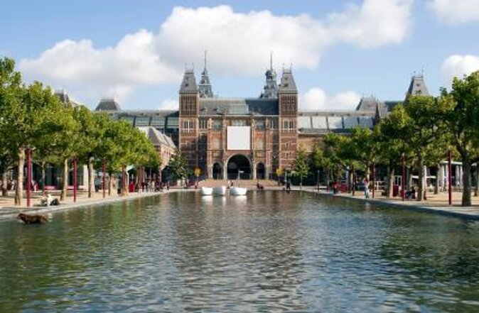 Rijksmuseum Amsterdam Small-Group Tour with Private Upgrade - Choosing the English private upgrade: when it’s worth it
