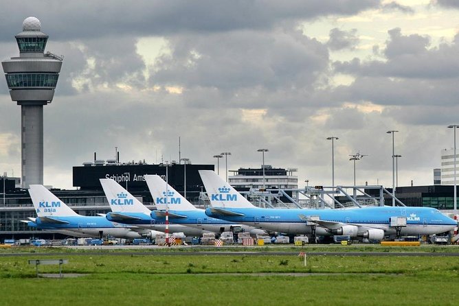 Schiphol Airport to Amsterdam Private Transfer - Meet-and-greet that targets the moment you’re most stressed
