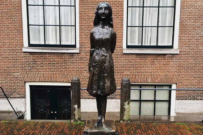 Self-Guided Audio Tour Holocaust Series: The Jewish Quarter - Starting at Verzetsmuseum Amsterdam: get your bearings fast