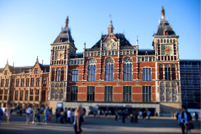 Self-guided city walking tour in Amsterdam - Your route: from Amsterdam Centraal to the Rijksmuseum