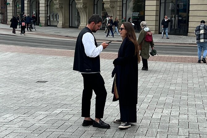 Self-guided city walking tour in Amsterdam - The main considerations: tech issues, crowds, and entry tickets