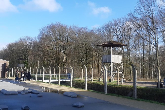 Small Group Tour to Nazi WWII concentration camp from Amsterdam - Timing, Group Size, and Comfort on a Serious Half Day