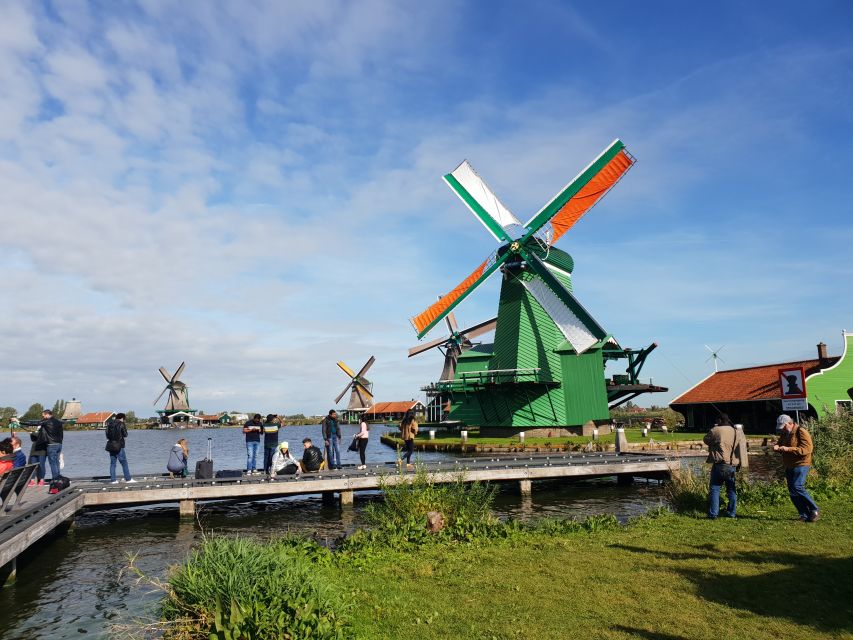 Small Group Zaanse Schans & Volendam Tour w/ Hotel Pick up - A Quick Dutch Fix: Zaanse Schans Meets Volendam