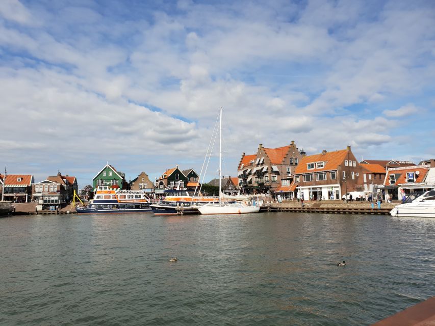 Small Group Zaanse Schans & Volendam Tour w/ Hotel Pick up - What to Watch For: Walking, Shoes, and Luggage Rules
