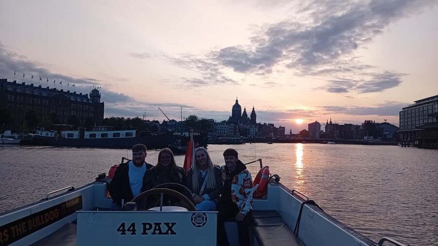 Smoke & Boat Amsterdam - The Official 420 Canal Cruise - BYO drinks and snacks: the easiest way to make this feel local