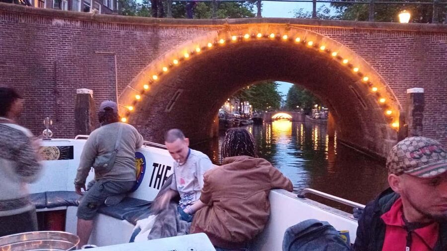Smoke & Boat Amsterdam - The Official 420 Canal Cruise - LHBQT-friendly atmosphere and the small-boat feel