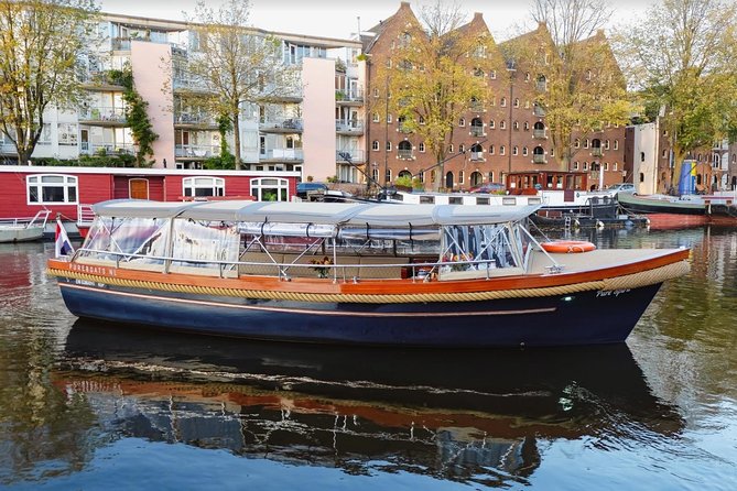 The Ultimate Amsterdam Canal Cruise - 2hr - Small Group with Drinks & Snacks - Route flexibility: asking for what you want changes the outcome