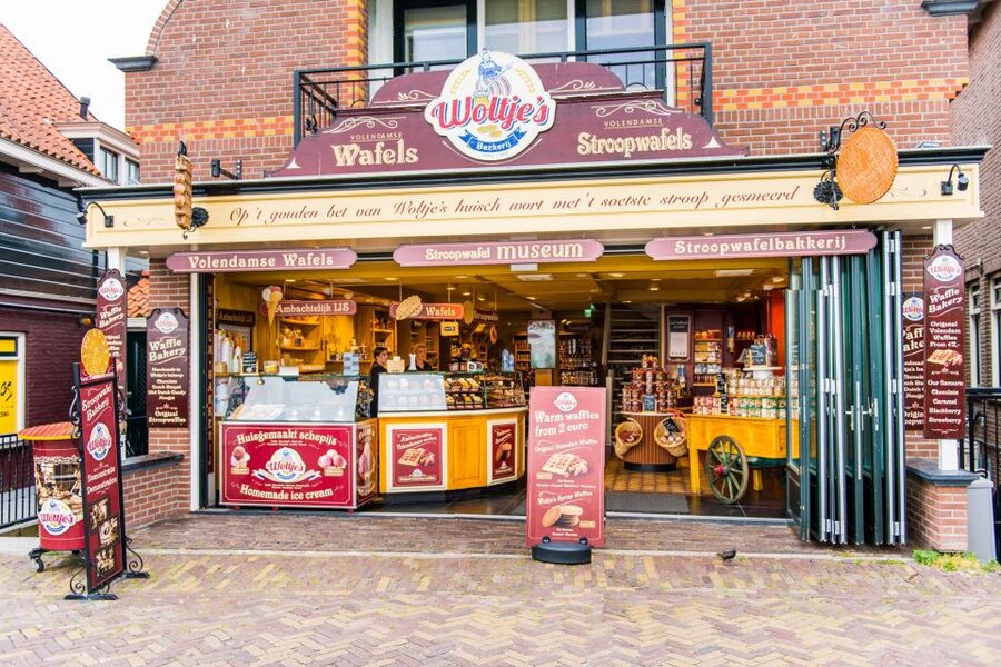 The Volendam Stroopwafel Experience - Your guided stroopwafel tasting with local liqueur