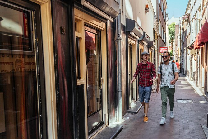 Treasures of Amsterdam: Coffeeshops & Red Light District Private Tour - What to wear, and how to get the most out of the walk
