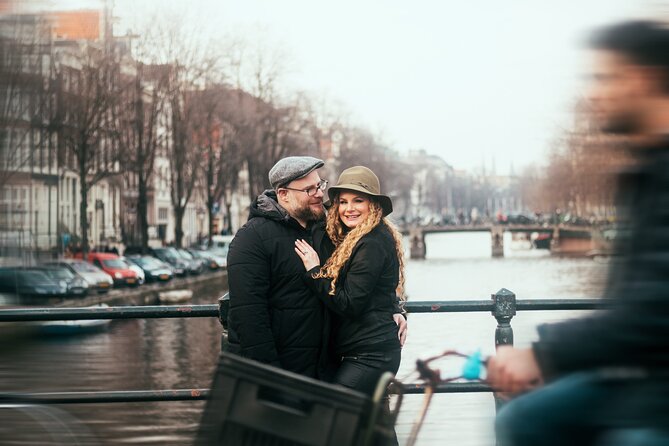Vacation Photoshoot & Tour in Amsterdam - Stop-by-stop: what Damrak and the chosen backdrops bring
