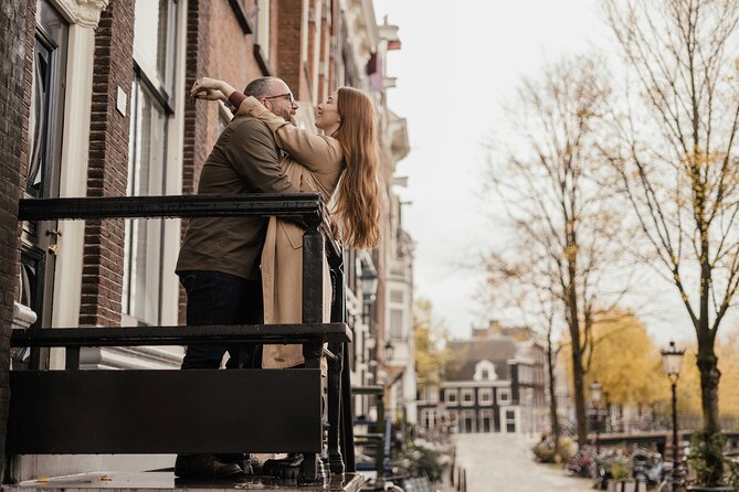 Vacation Photoshoot & Tour in Amsterdam - Outfit, makeup, and how to think about styling