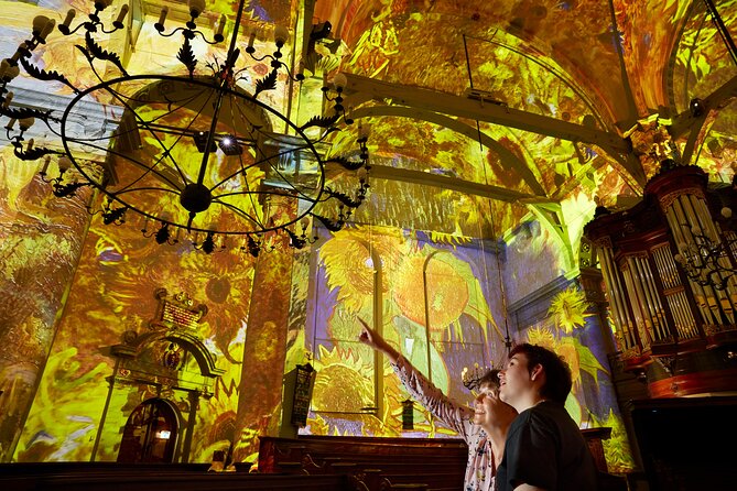 Van Gogh and Rembrandt Immersive Experience Entry Amsterdam - Where to sit: comfort beats perfection