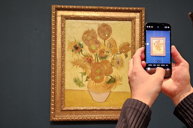 Van Gogh Museum Amsterdam Small Group Guided Tour - Entering the Van Gogh Museum with a Clear Timeline Route