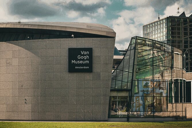 Van Gogh Museum Guided Tour •10 people• Face to Face with Vincent - The Last Stage: 70 Days, More Than 80 Paintings, and the Final Turn