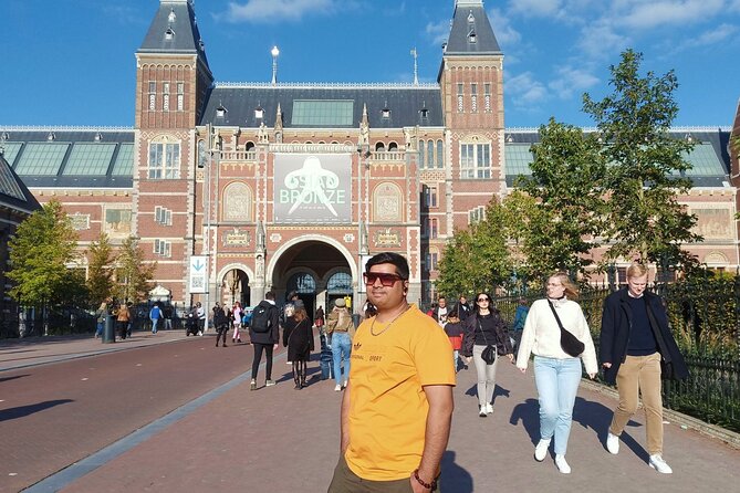 Van Gogh Museum Skip the Queue with Audio Guide - The paintings that anchor the visit (Sunflowers and more)