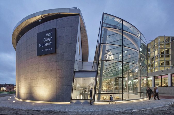 Van Gogh Museum with Audio Guide - Using the English audio guide without getting stuck in it