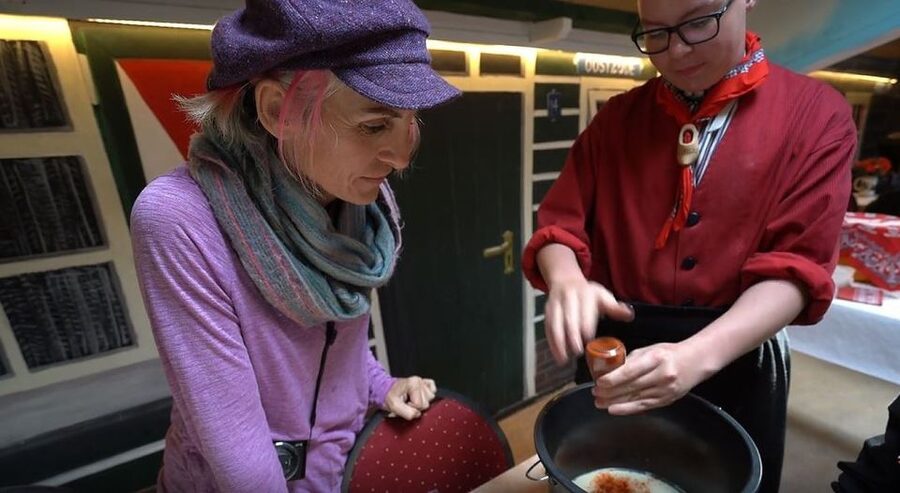 Volendam: 2.5-Hour Cheesemaking Workshop & Clog Making Tour - Tips to get the most out of the day