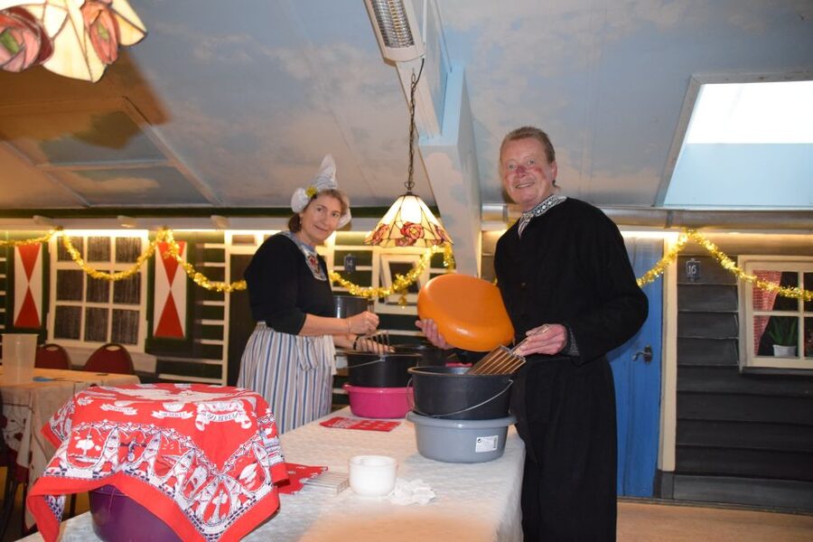 Volendam: 2.5-Hour Cheesemaking Workshop & Clog Making Tour - Getting there from Amsterdam without stress