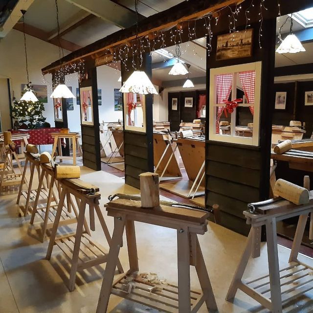 Volendam: 2-Hour Clogmaking Workshop and Cheese Tour - Key things to know at Simonehoeve