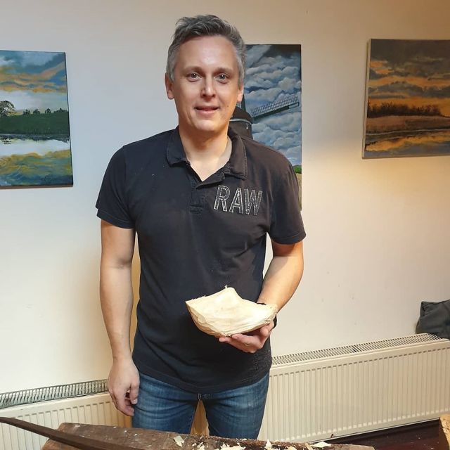 Volendam: 2-Hour Clogmaking Workshop and Cheese Tour - Small realities to plan for: tools, pacing, and language