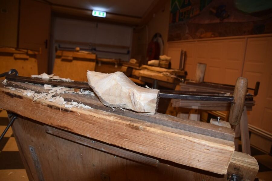 Volendam: 2-Hour Clogmaking Workshop and Cheese Tour - Price and value: does $91 make sense for what you get?